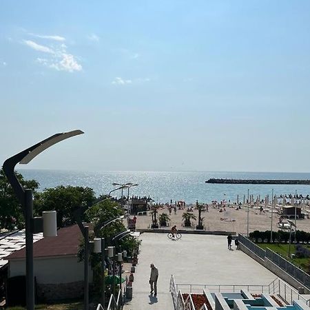 Central Apartment Mangalia Ngoại thất bức ảnh